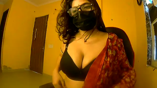 callmeshreya webcam