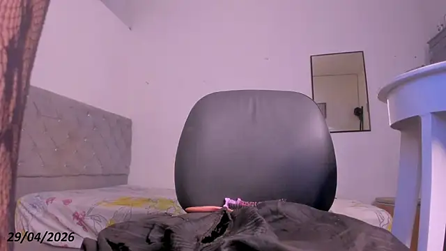 AnthonellaBrowm webcam