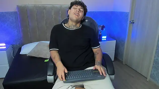 DAMON_SALVATTORE webcam