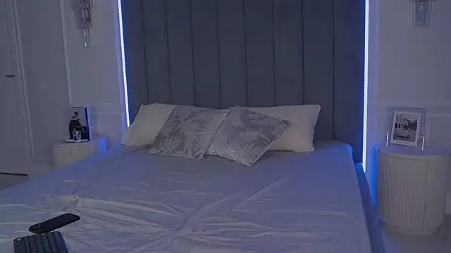 kiraprosper - KiraProsper's free webcam - UK Sex Cams