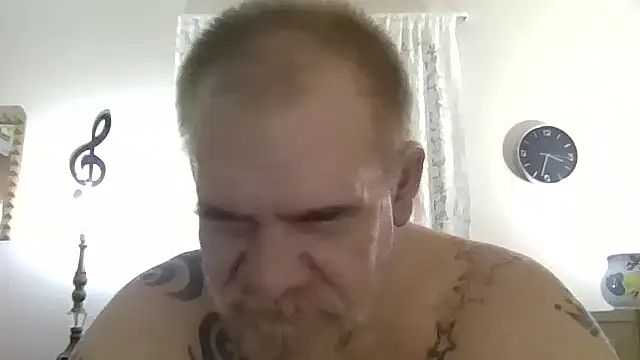 Caesar_Baxter webcam