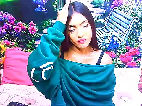 IndianPretty14u2Luv webcam