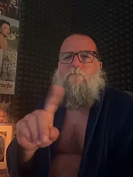 noitelivre (M mature) - Get naked