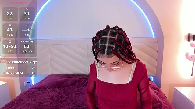 Isabella_Crofts webcam