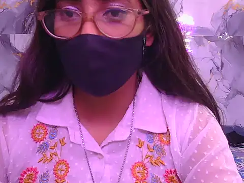 Aayesha-queen webcam