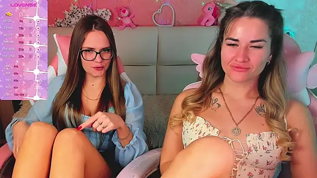 hotty_girls_here webcam