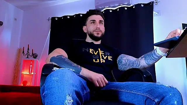 MightyAaron66 webcam