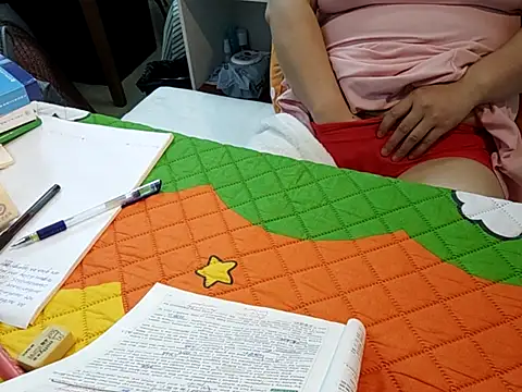 AngelwithEcup webcam