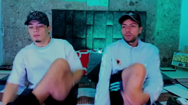 alex_and_christhoper webcam