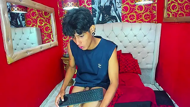 straightyoungpein webcam