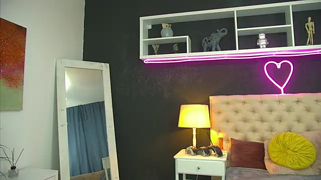 TaniaKaverina webcam