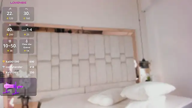 REINA_ADAHARA webcam