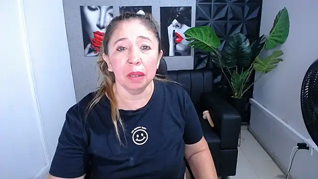 Valentinaa_mature webcam