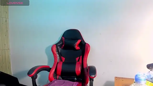 dolly_boob - Dolly_boob's free webcam - UK Sex Cams