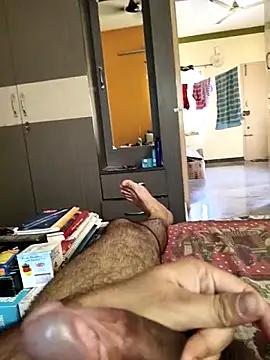 Hairy_hunk32 webcam