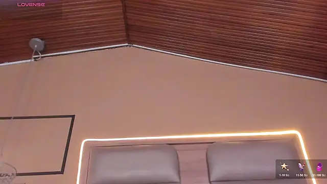 CAYLINCOLLINS webcam