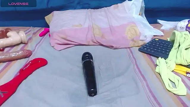 andrea_lopeez webcam