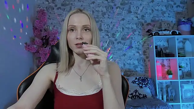 Gina_Gina_love webcam