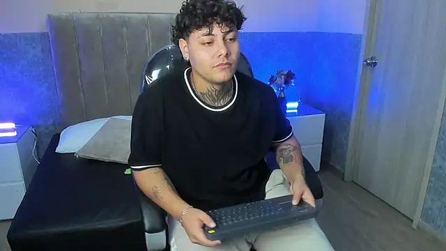 DAMON_SALVATTORE webcam