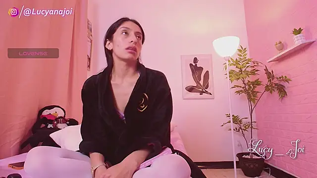 Lucyanajoi webcam