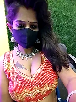 Webcam Model (Tinaa_baby)  is live.Free join now!