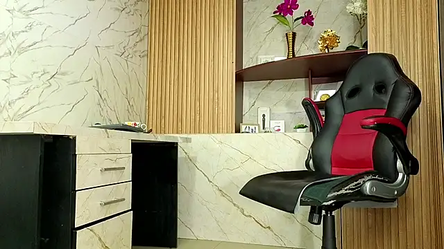 missescarleth - MissEscarleth's free webcam - UK Sex Cams