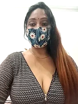 Webcam Model (Your-Sasha7)  is live.Free join now!