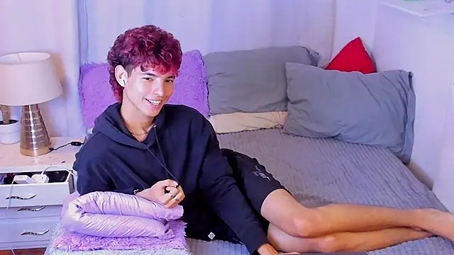 santy-kitty live sex cam