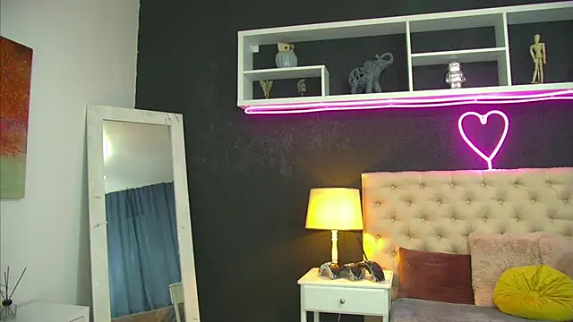 TaniaKaverina webcam