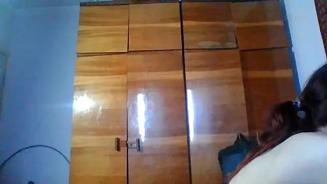 NickiKisinger webcam