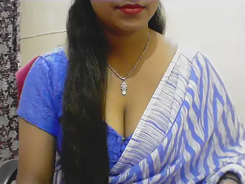 LovingPihu live sex cam