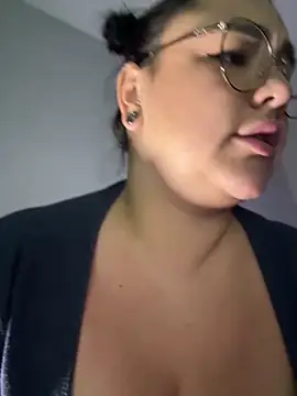 SwittieKendra webcam