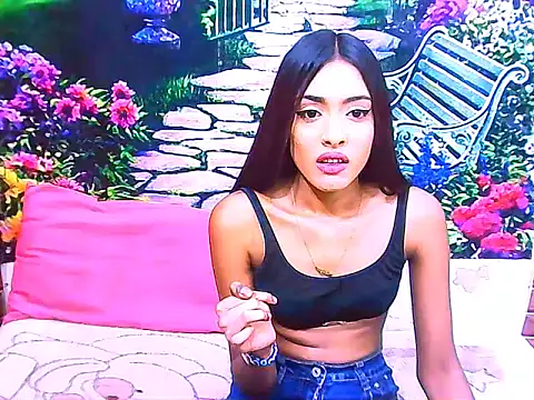 IndianPretty14u2Luv webcam