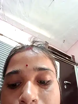 Webcam Model (Deepjakolirr)  is live.Free join now!