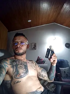 sebastian_horny webcam