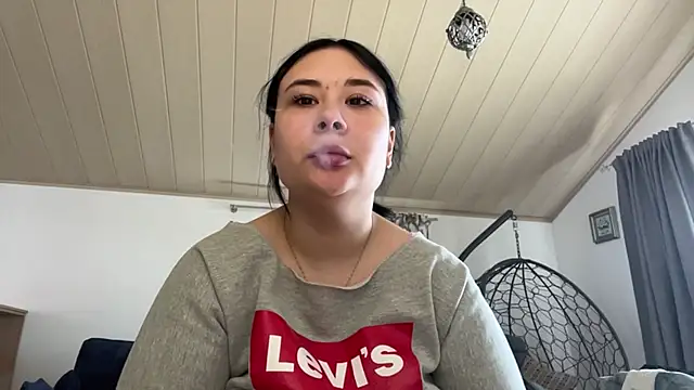 marcieadjei - MarcieAdjei's free webcam - UK Sex Cams