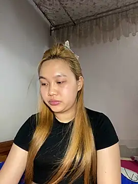 Almira6868 webcam