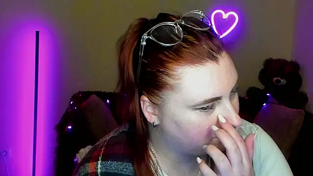 Alicia_love00 webcam