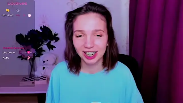 KindHazelHere_ webcam