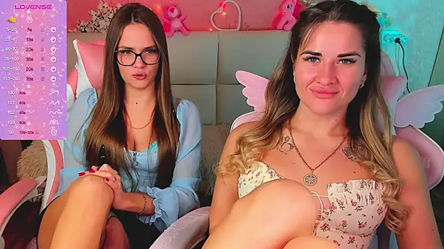 hotty_girls_here webcam