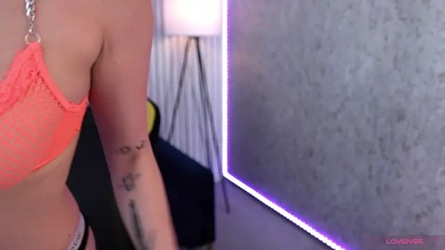 Sexy_Ira Stripchat cam model