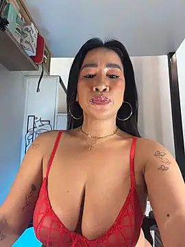 AsianMilfSheryl webcam