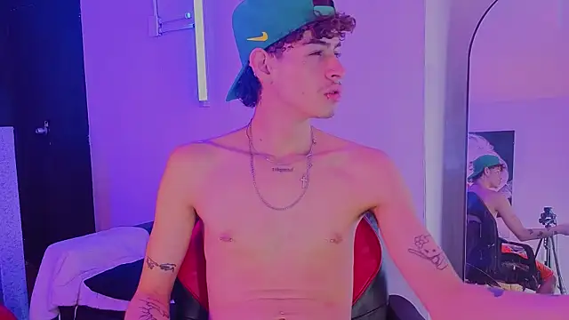 nova_salvatore webcam