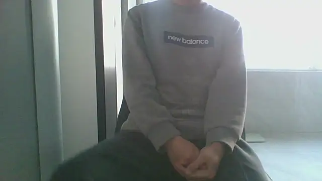 nole_china7 (Ask my age) - talk / fun / cum