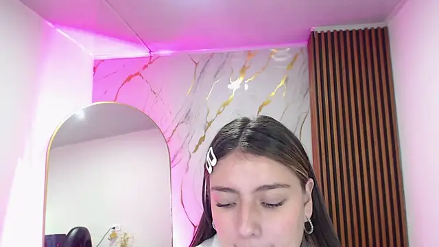 diamond_juliana - Diamond_juliana's free webcam - UK Sex Cams