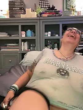 dieseldame1313 webcam