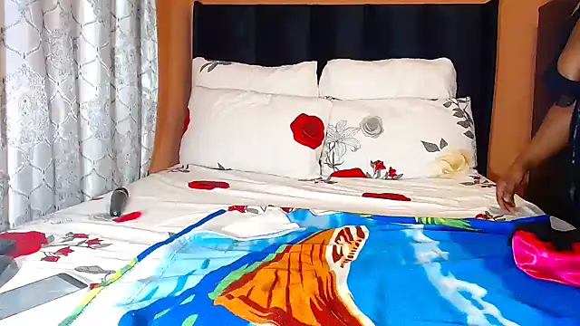 CurvyAssMandy webcam