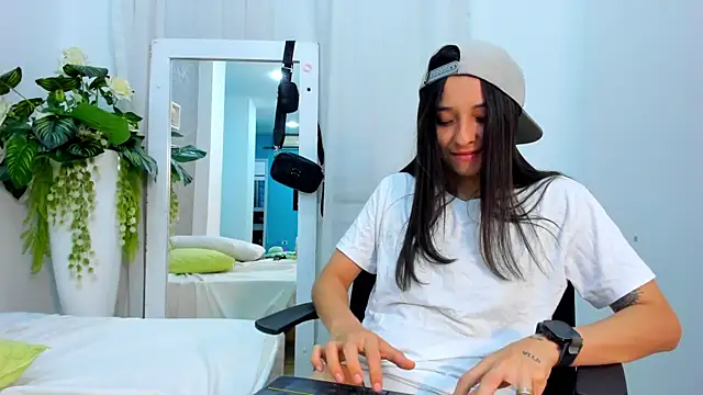 ViictoriiaSaenz webcam