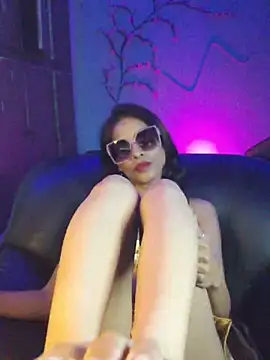 ivy_the_goddess - Ivy_the_goddess's free webcam - UK Sex Cams