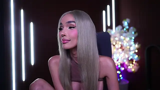 xxforyoureyesonlyxx webcam